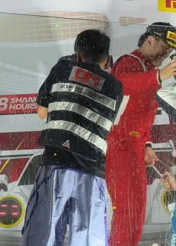 ag真人反光背心10